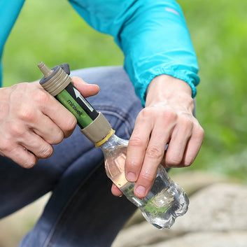 Draagbare waterzuiveringsrietje voor buiten